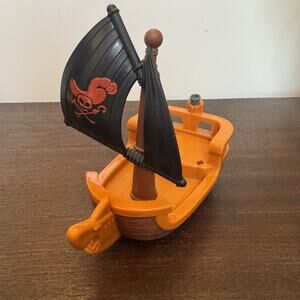 Disney Jake & the Never Land Pirates Hooks Battle Boat Mattel Pirate Ship